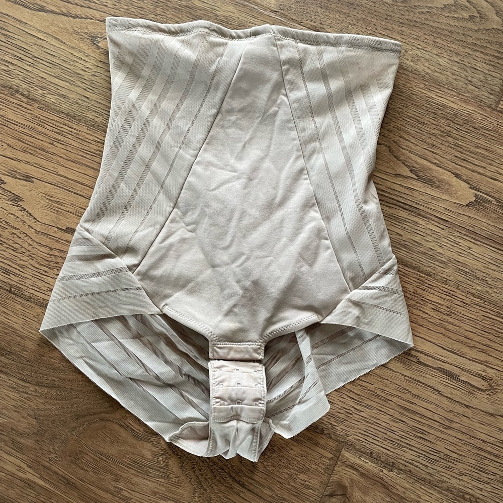 Leonisa Shapeware